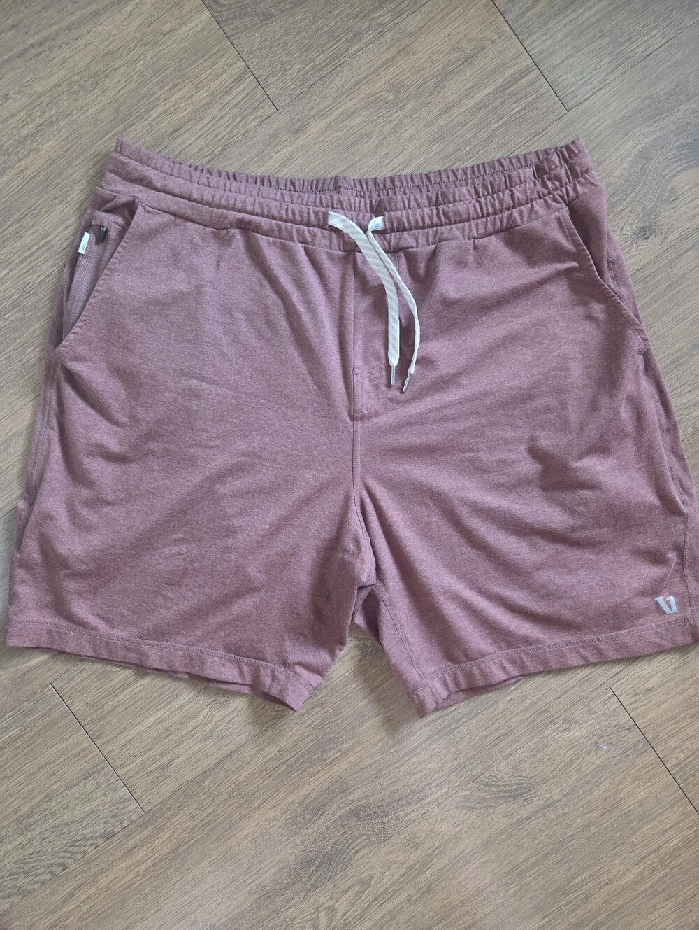 Vuori Men's Ponto Performance Short 7" Sable Heather Color * - Picture 3 of 10